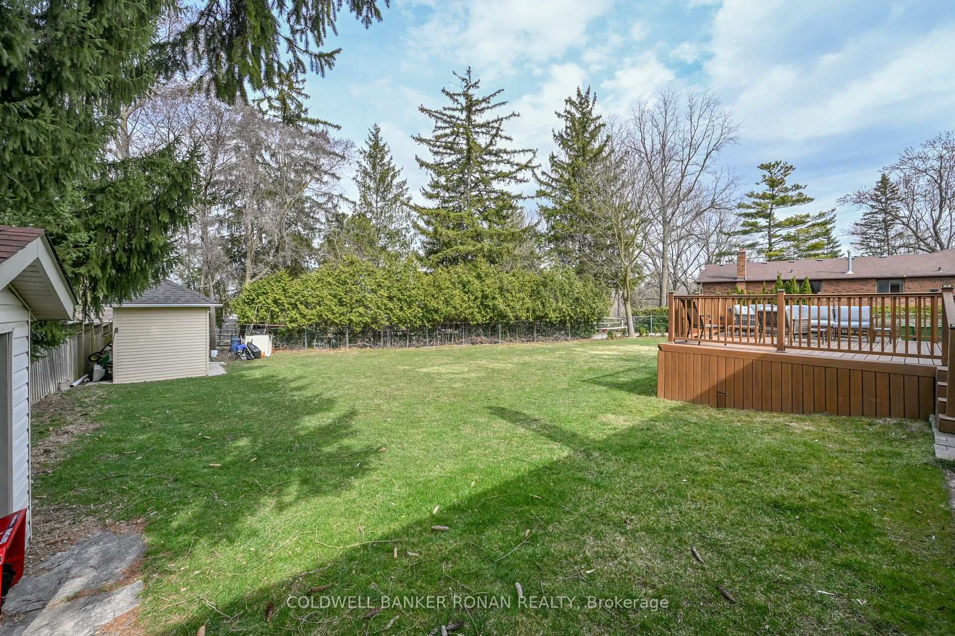 Photo 28 of 51 Sackville Street, Caledon, Bolton West — HOMEH