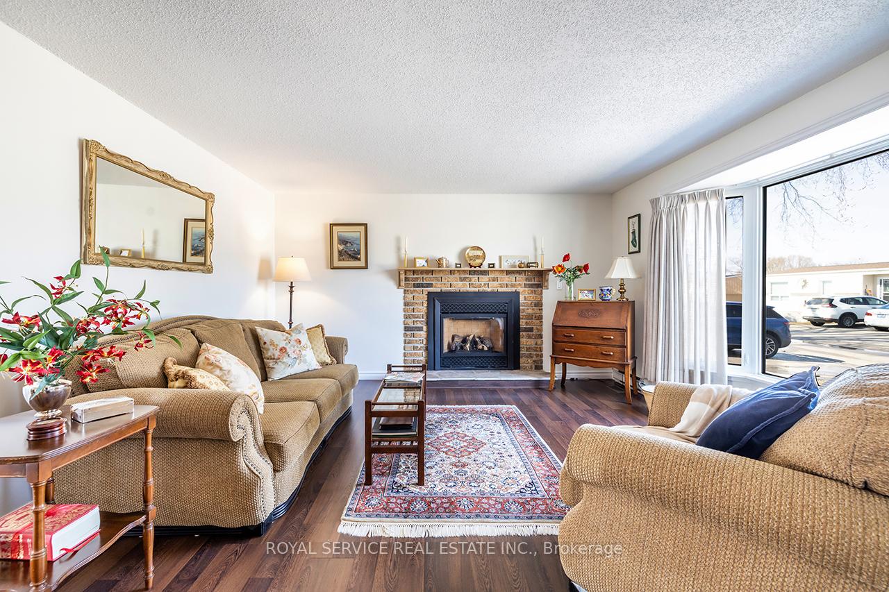 Photo 11 of 53 The Cove Road, Clarington, Newcastle — HOMEH