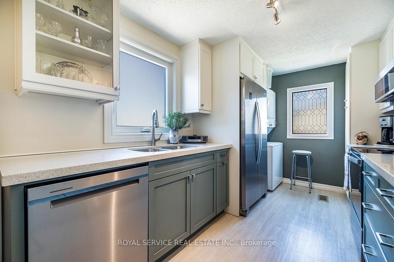 Photo 45 of 53 The Cove Road, Clarington, Newcastle — HOMEH