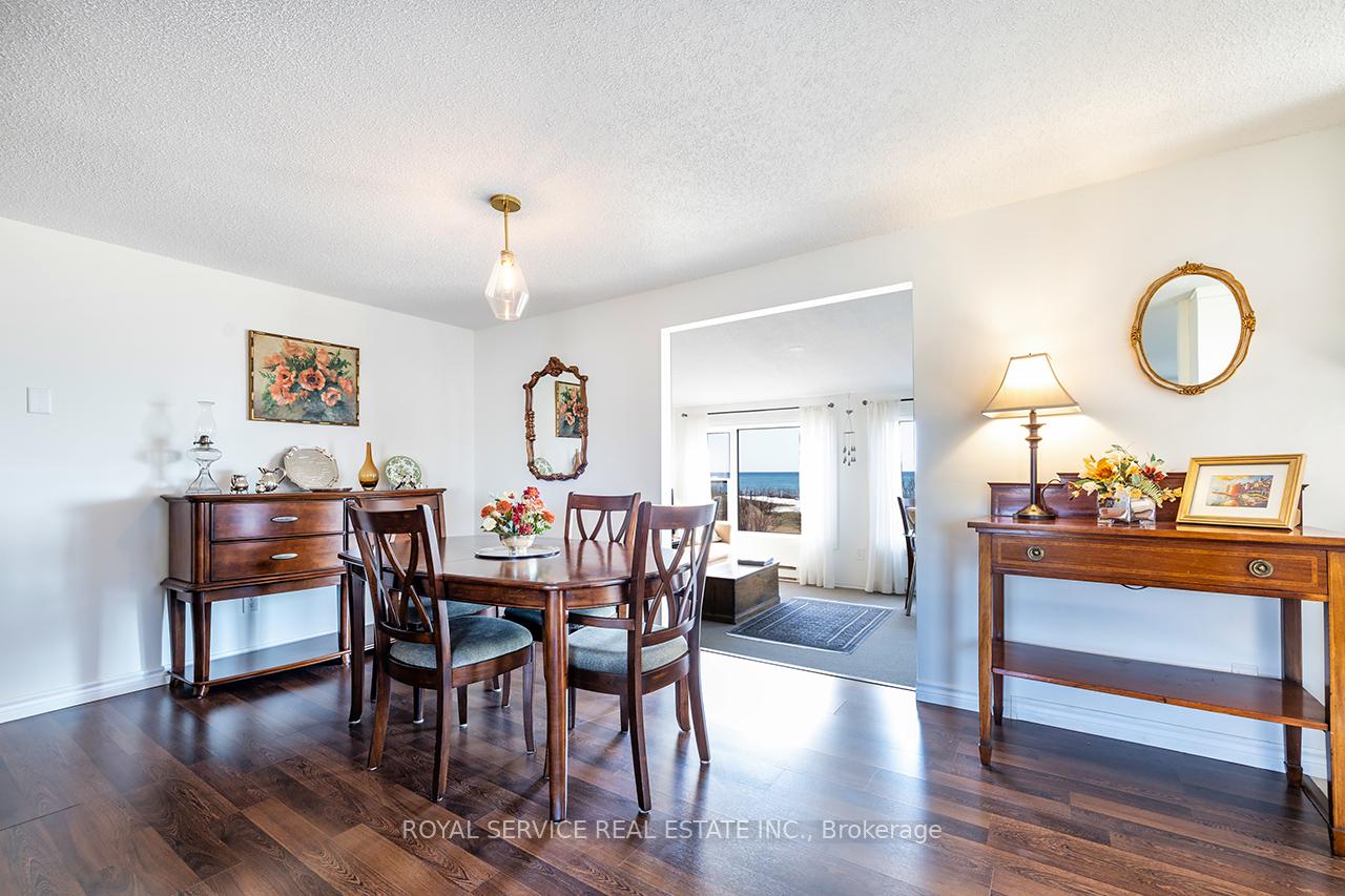 Photo 7 of 53 The Cove Road, Clarington, Newcastle — HOMEH