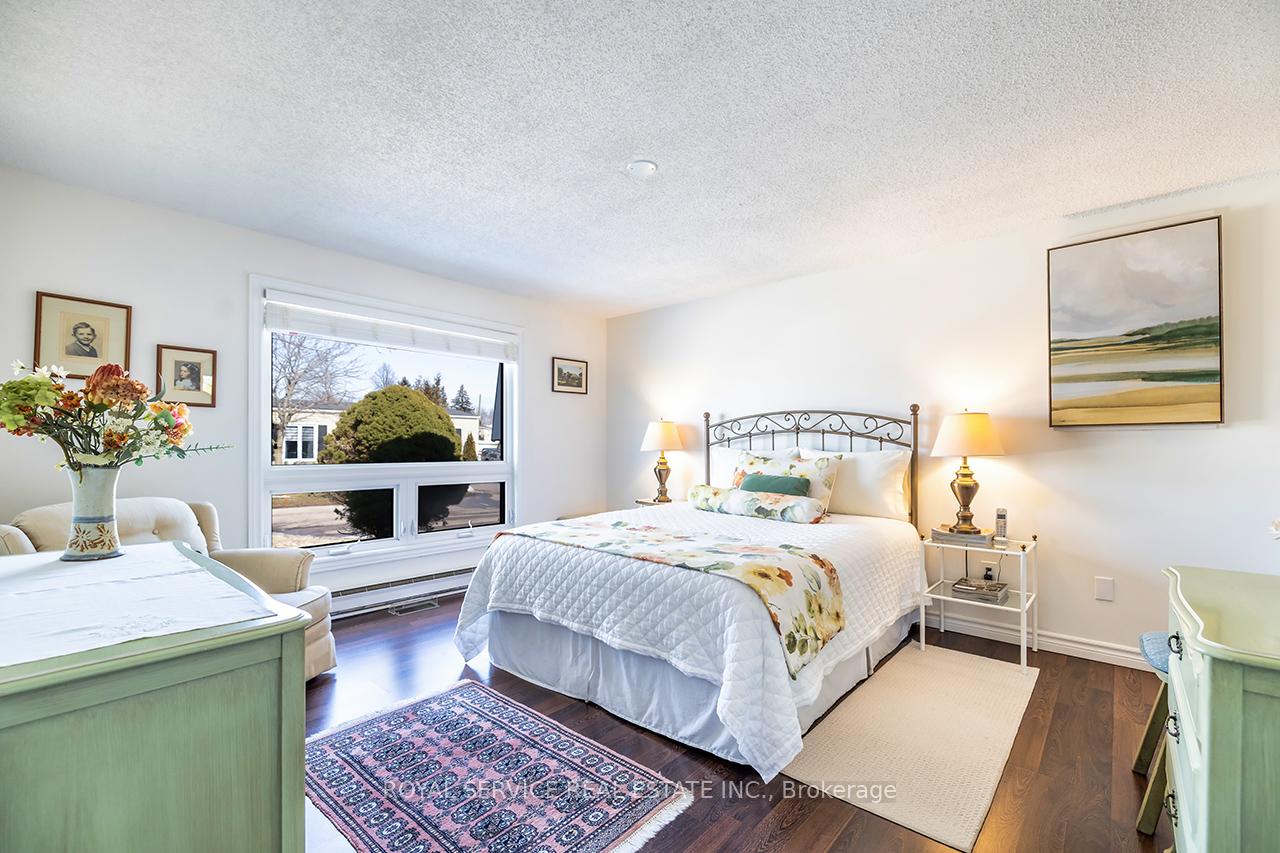 Photo 12 of 53 The Cove Road, Clarington, Newcastle — HOMEH