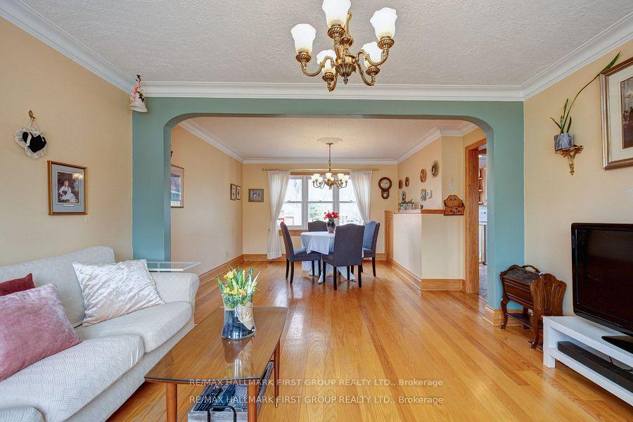 Photo 26 of 117 Halls Road, Whitby, Rural Whitby — HOMEH