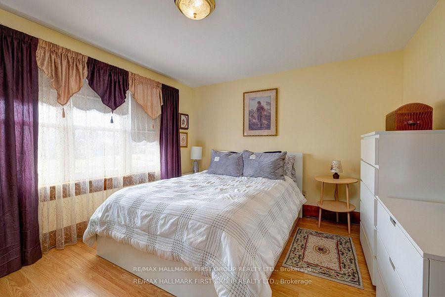 Photo 20 of 117 Halls Road, Whitby, Rural Whitby — HOMEH