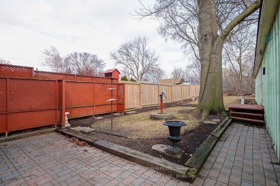 Photo 17 of 117 Halls Road, Whitby, Rural Whitby — HOMEH