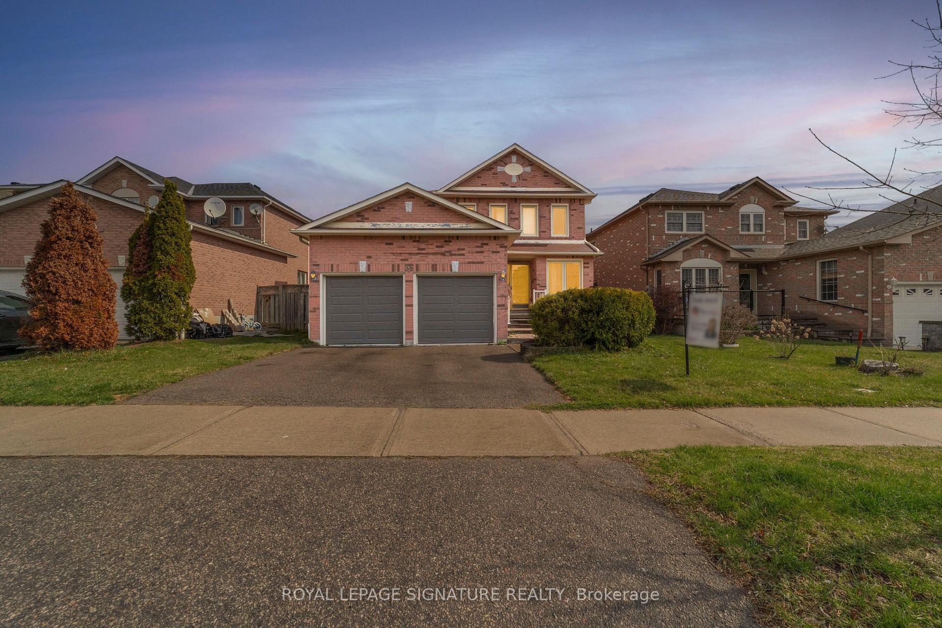 Photo 7 of 35 Valleywood Drive, Whitby, Williamsburg — HOMEH