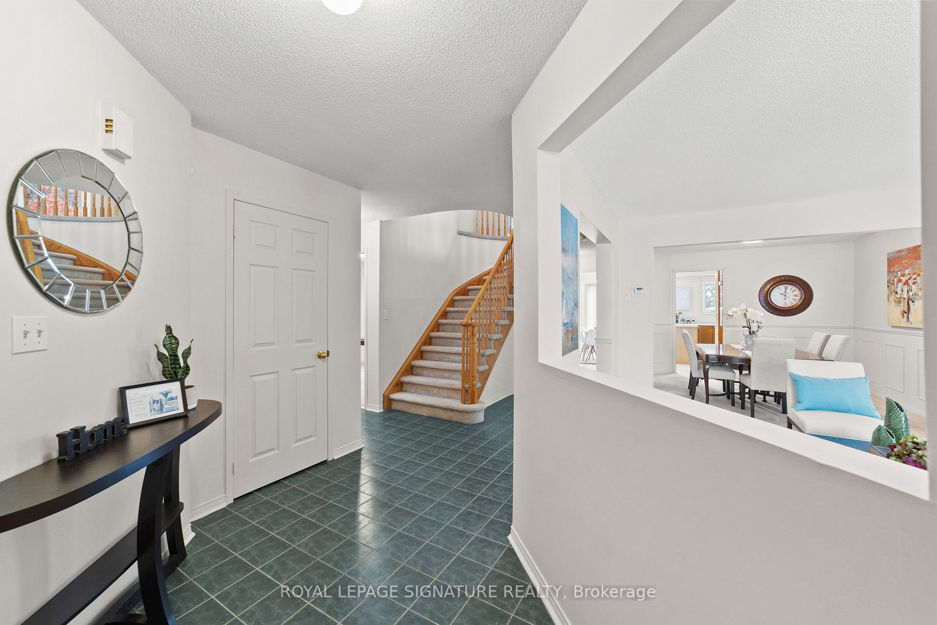 Photo 20 of 35 Valleywood Drive, Whitby, Williamsburg — HOMEH