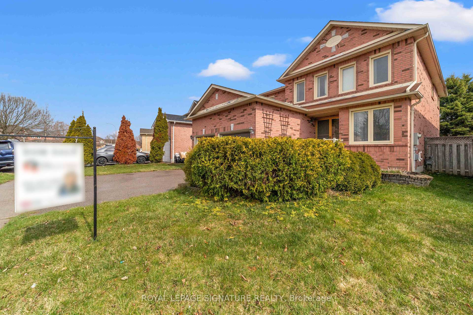 Photo 6 of 35 Valleywood Drive, Whitby, Williamsburg — HOMEH