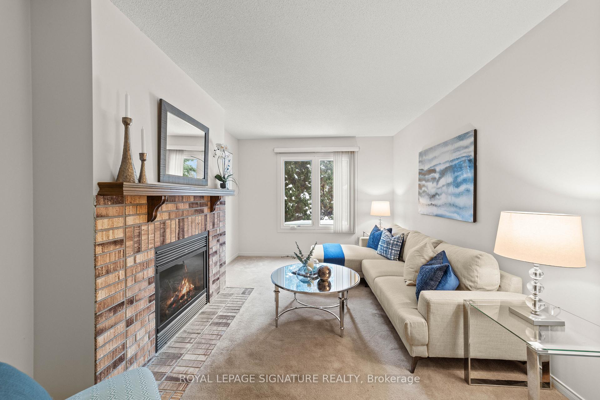 Photo 23 of 35 Valleywood Drive, Whitby, Williamsburg — HOMEH