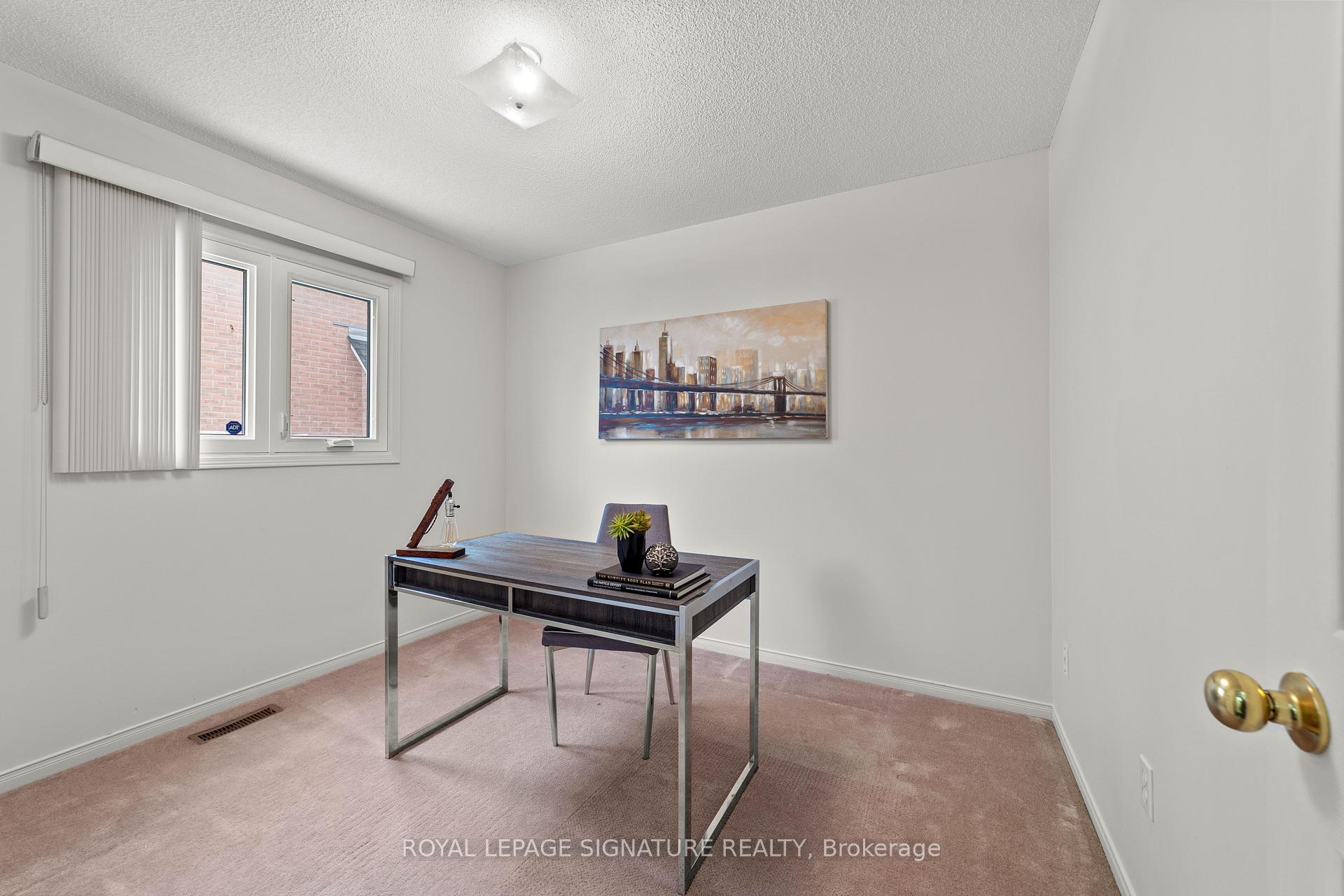 Photo 19 of 35 Valleywood Drive, Whitby, Williamsburg — HOMEH