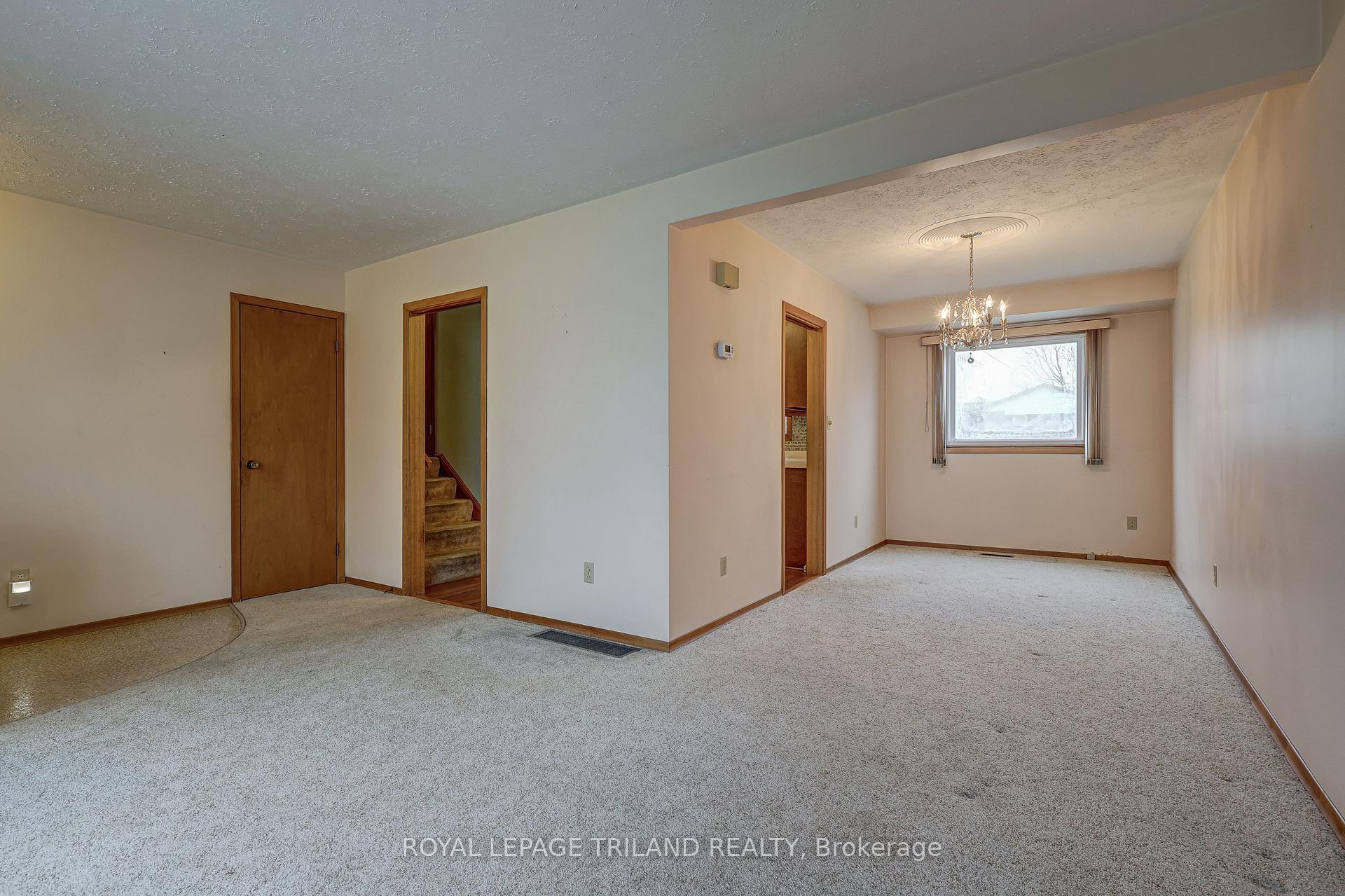 Photo 6 of 10 Paulson Court, St. Thomas — HOMEH