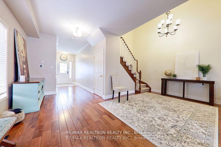 Photo 5 of 24 Michaelman Road, Ajax, South East — HOMEH