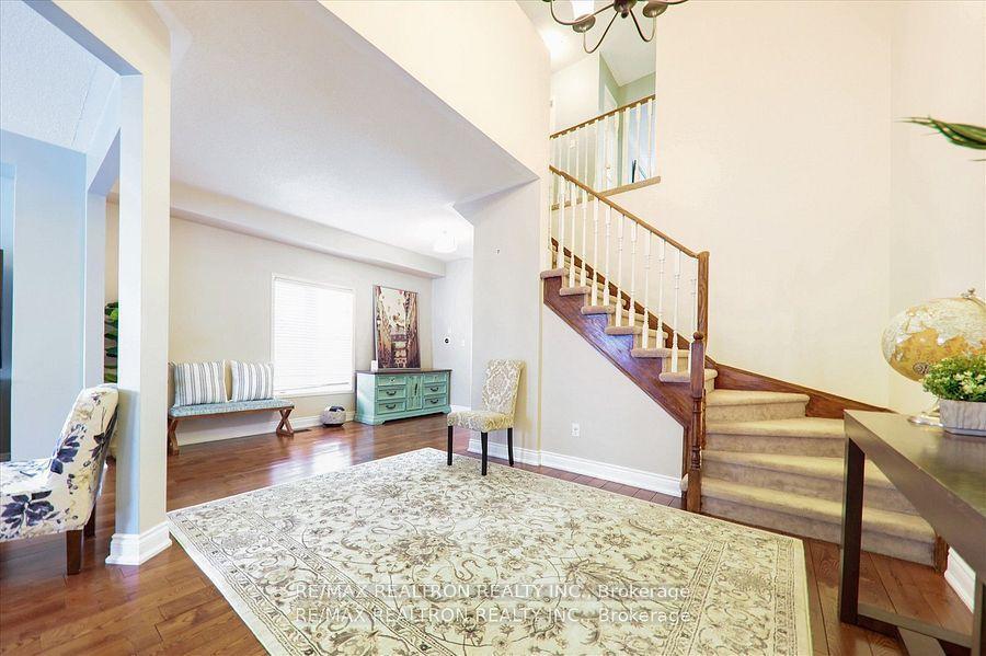 Photo 6 of 24 Michaelman Road, Ajax, South East — HOMEH