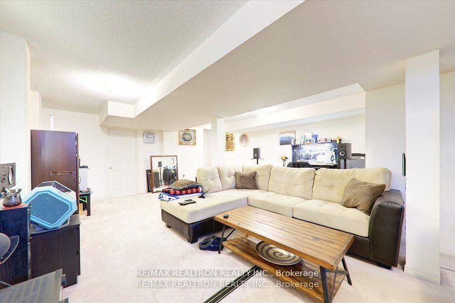 Photo 27 of 24 Michaelman Road, Ajax, South East — HOMEH