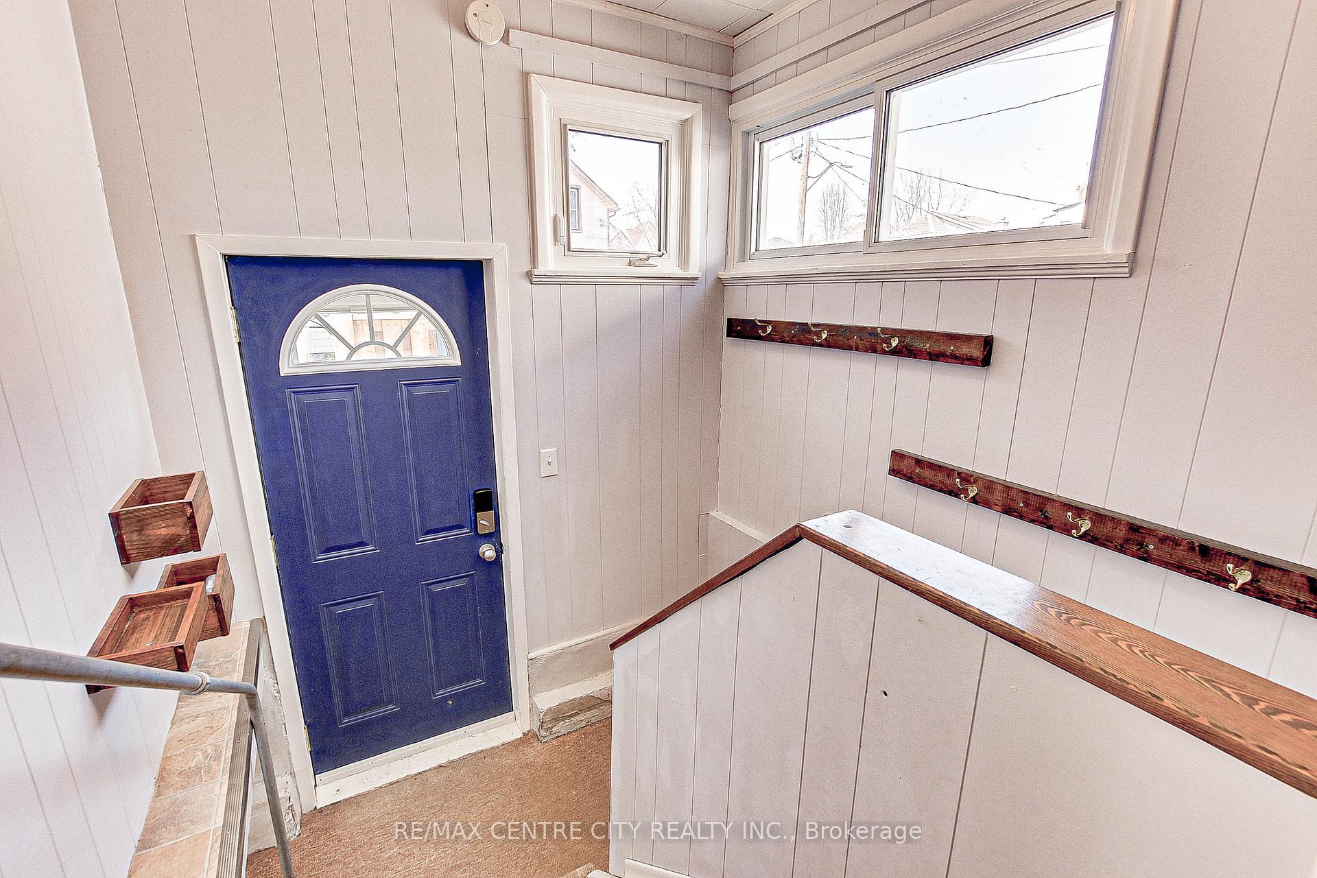 Photo 14 of 10 Hamilton Street, St. Thomas — HOMEH