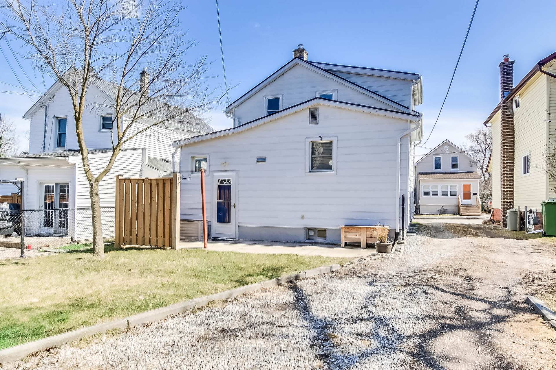 Photo 16 of 10 Hamilton Street, St. Thomas — HOMEH