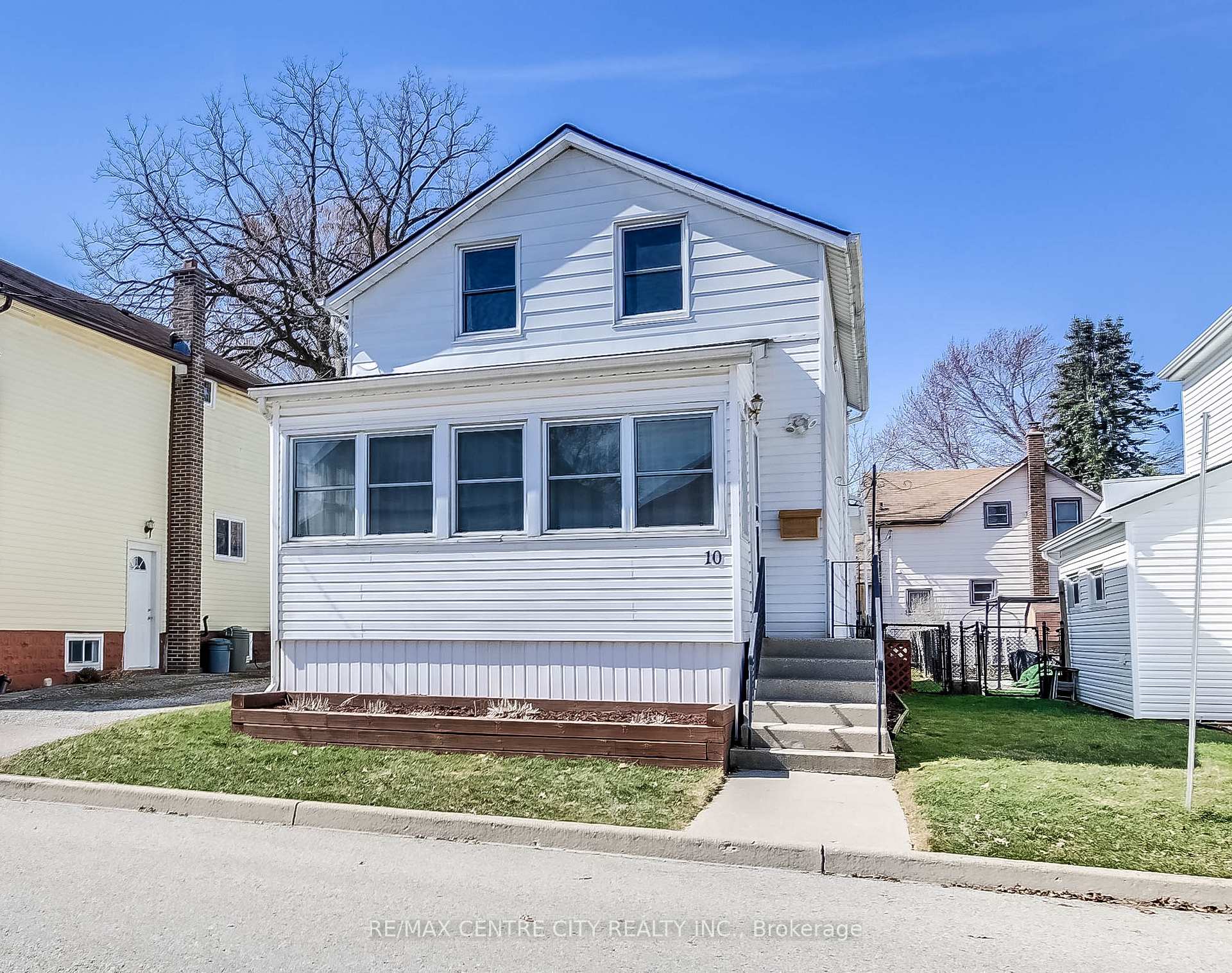Photo 24 of 10 Hamilton Street, St. Thomas — HOMEH