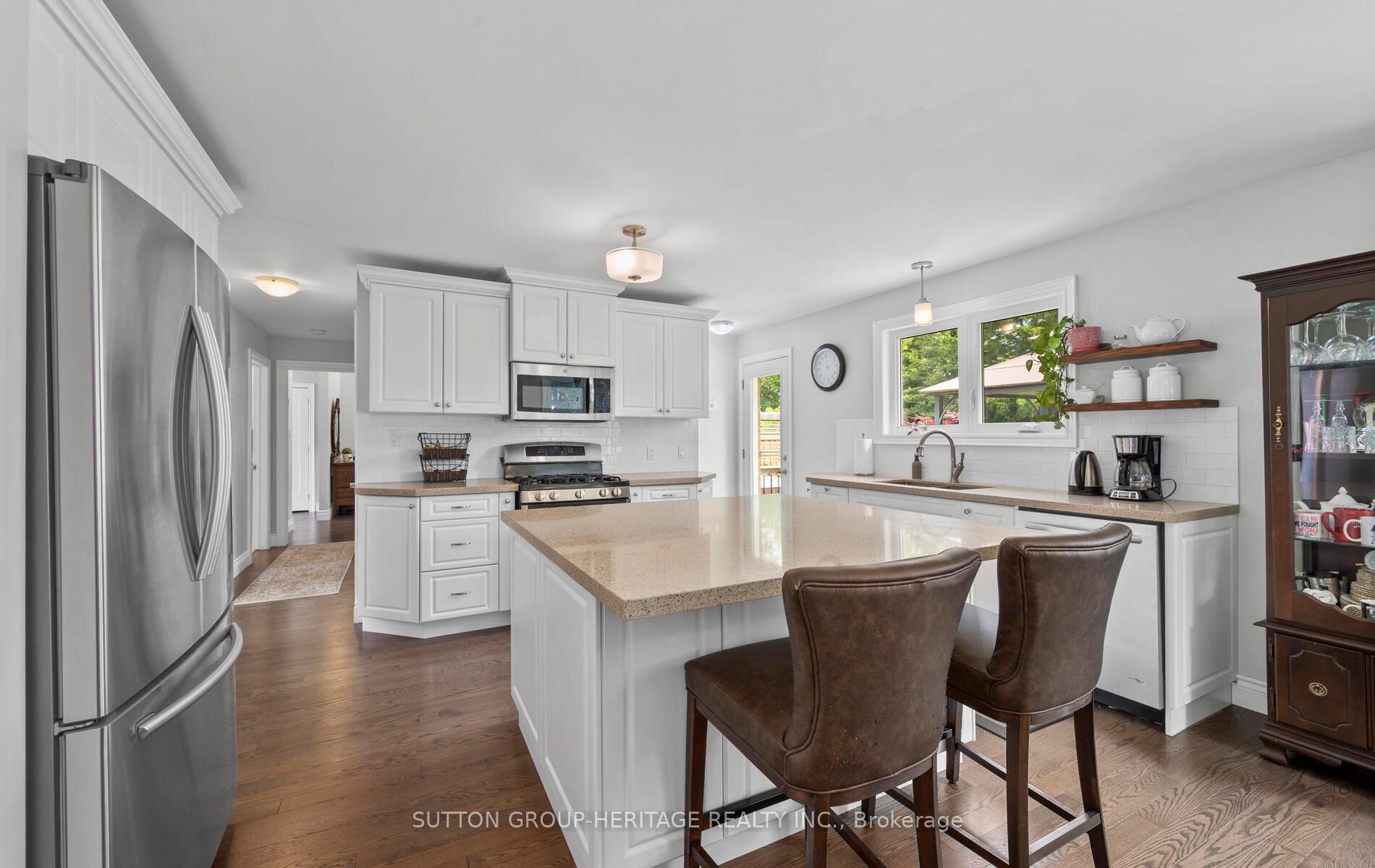 Photo 4 of 3319 Garrard Road, Whitby, Rolling Acres — HOMEH