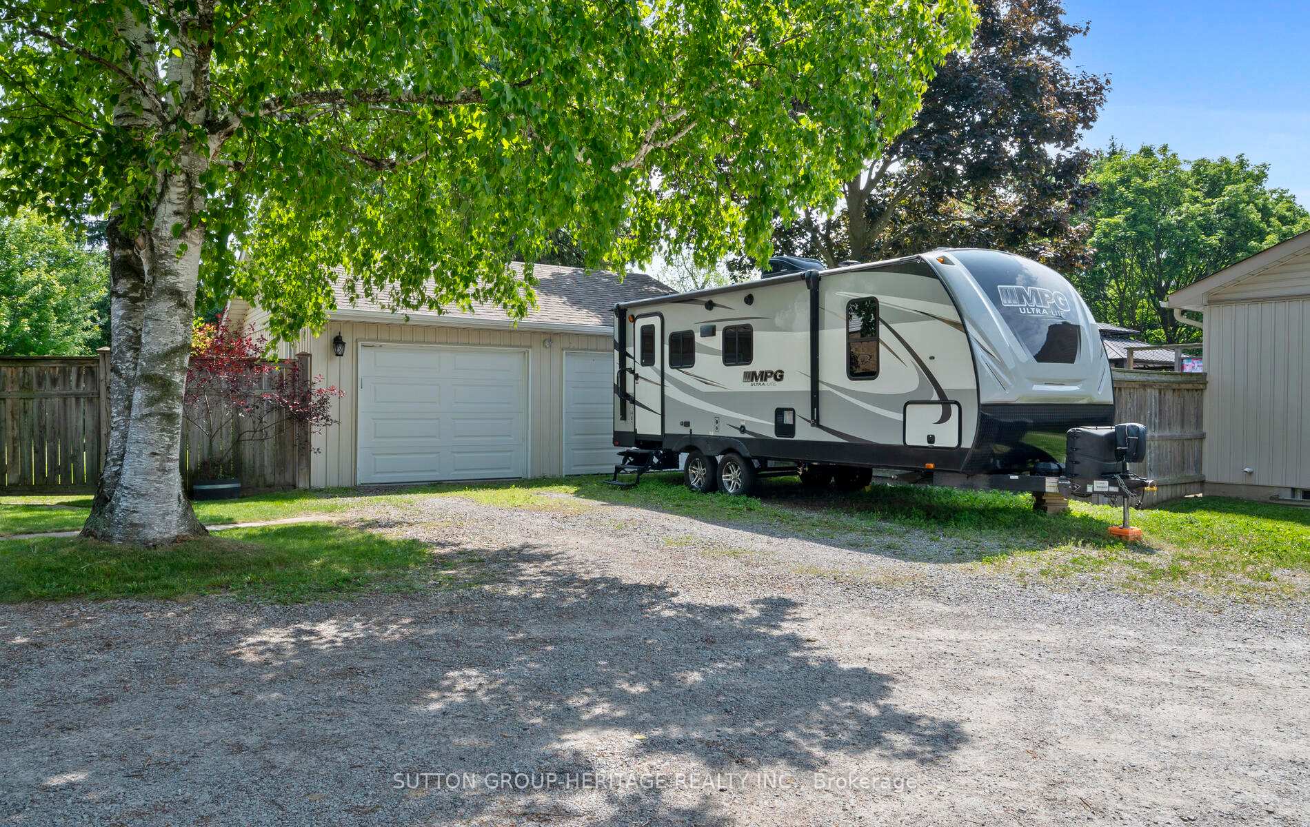 Photo 13 of 3319 Garrard Road, Whitby, Rolling Acres — HOMEH
