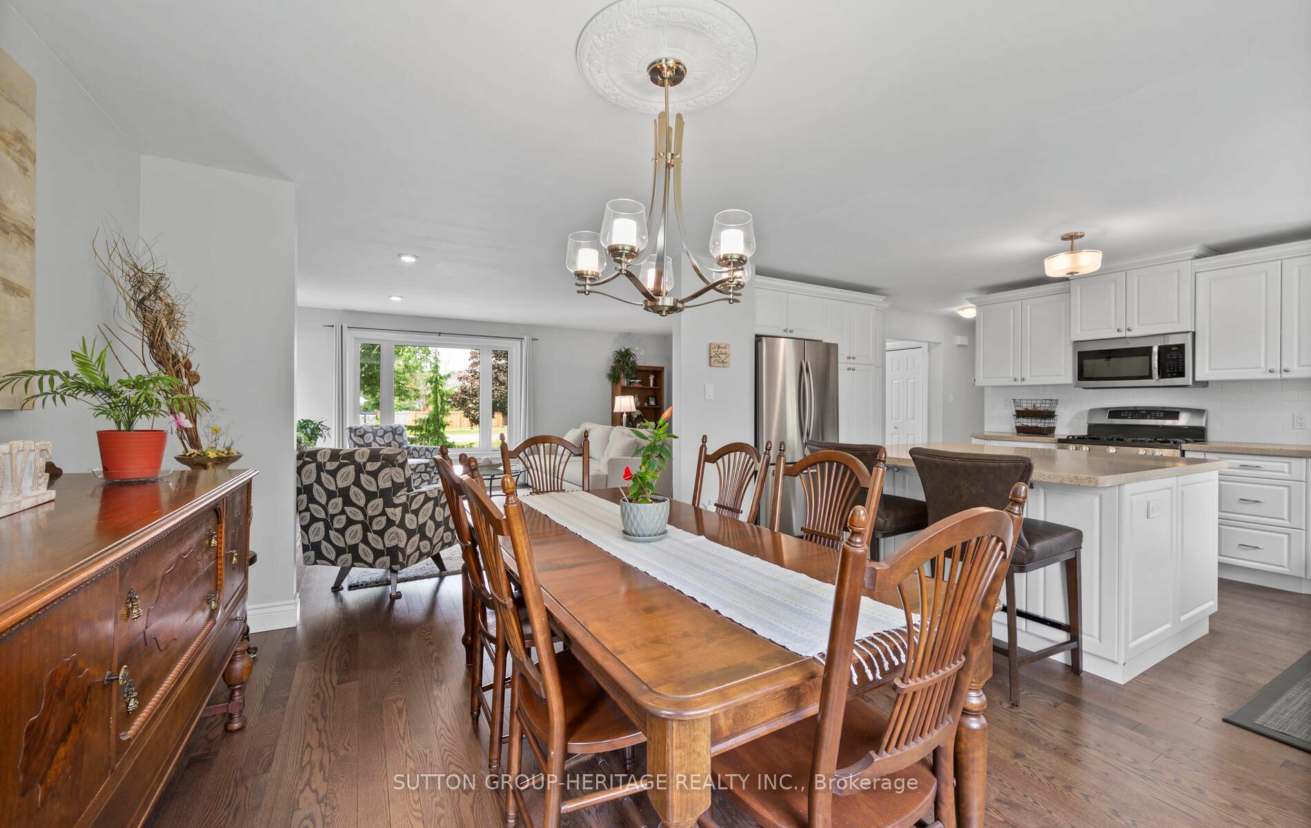 Photo 18 of 3319 Garrard Road, Whitby, Rolling Acres — HOMEH