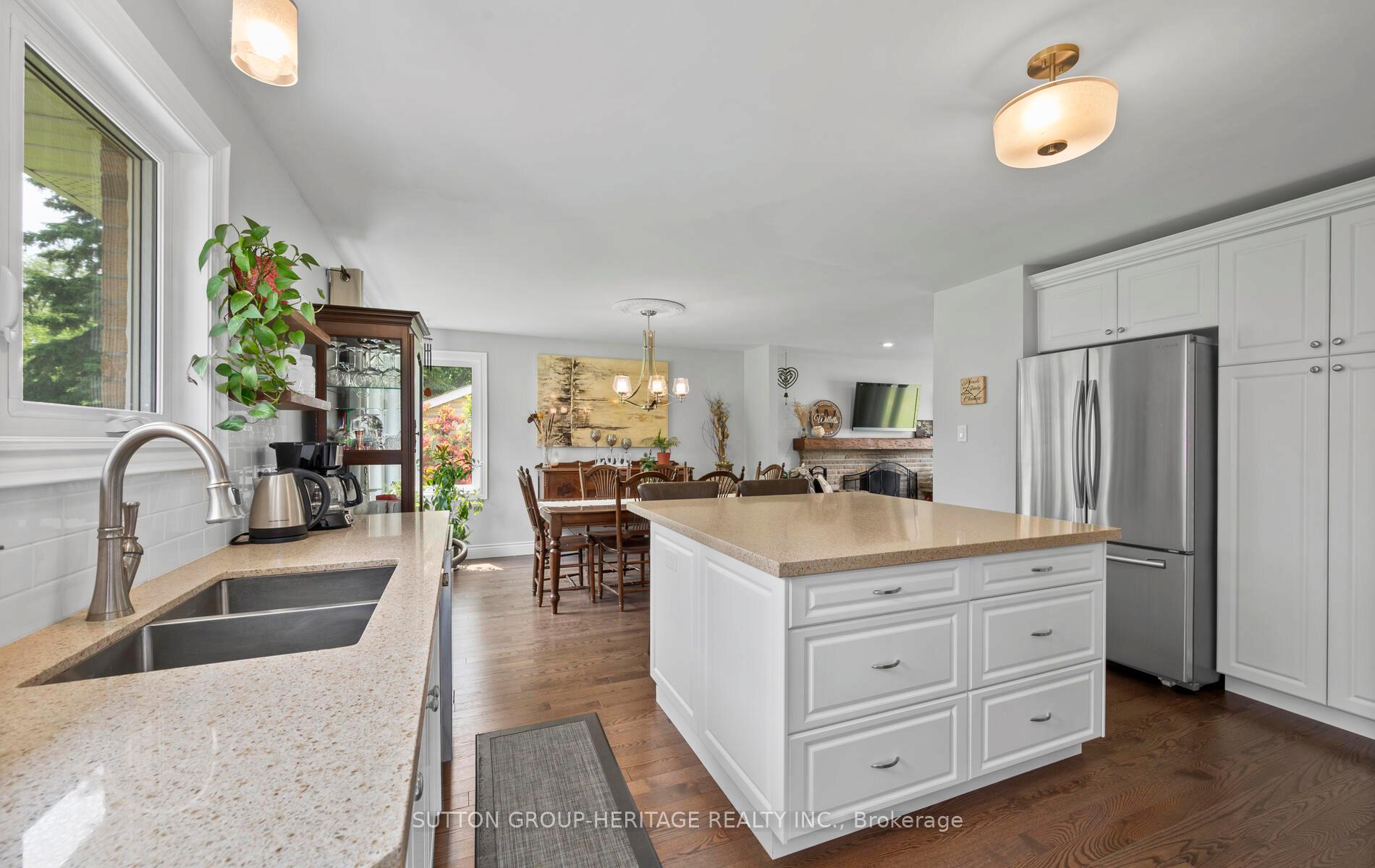 Photo 14 of 3319 Garrard Road, Whitby, Rolling Acres — HOMEH