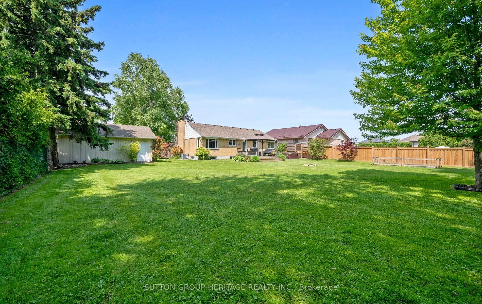 Photo 41 of 3319 Garrard Road, Whitby, Rolling Acres — HOMEH