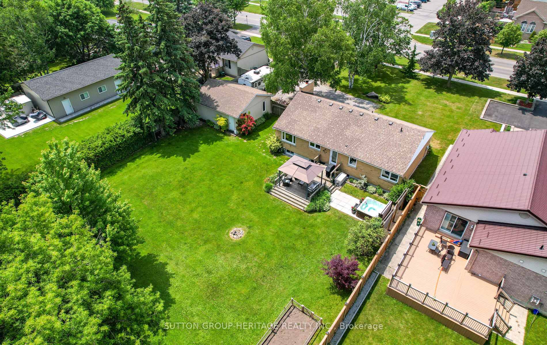 Photo 42 of 3319 Garrard Road, Whitby, Rolling Acres — HOMEH