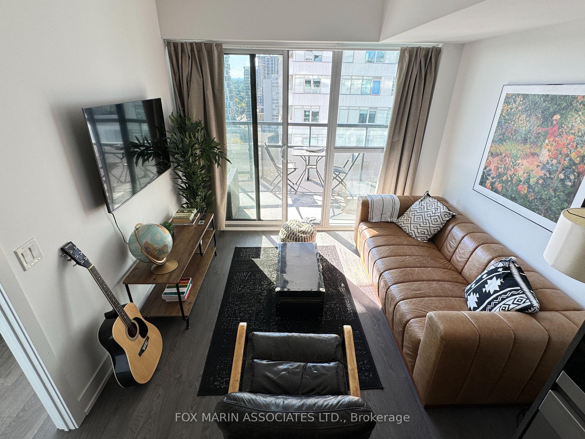 Photo 10 of Unit 1506, 11 Lillian Street, Toronto, Mount Pleasant West — HOMEH