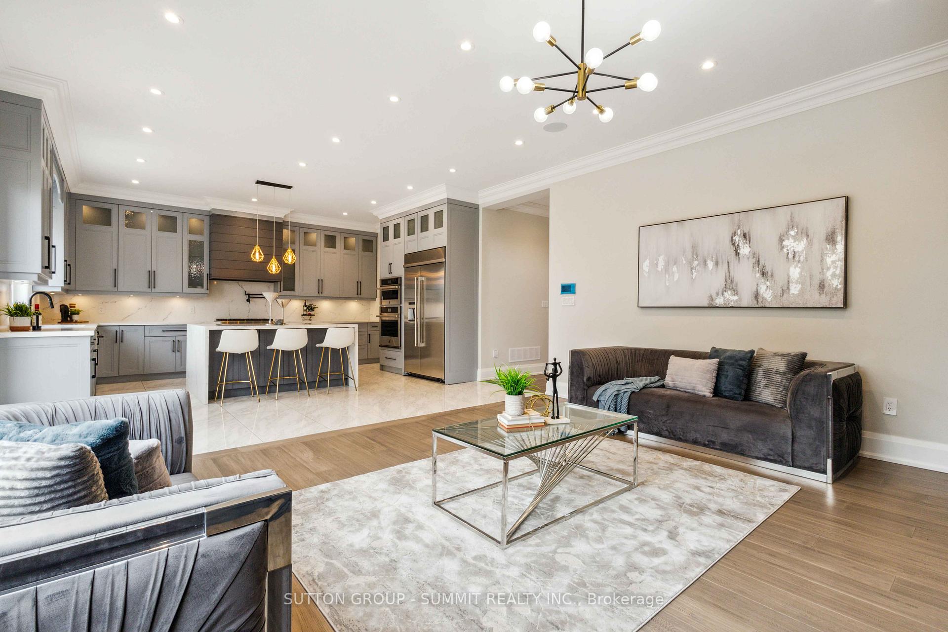 Photo 7 of 737 Hillview Crescent, Pickering, West Shore — HOMEH