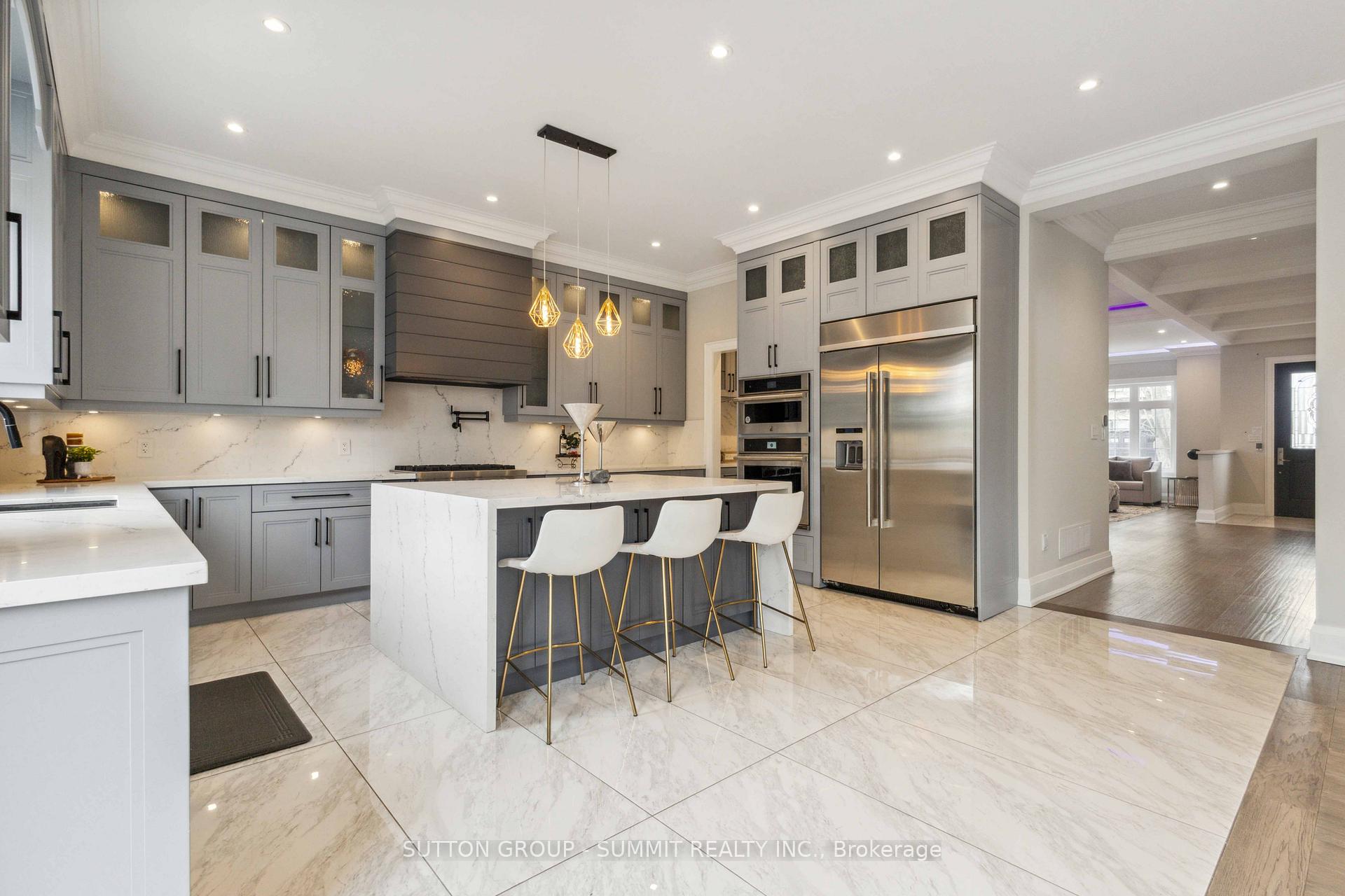 Photo 13 of 737 Hillview Crescent, Pickering, West Shore — HOMEH