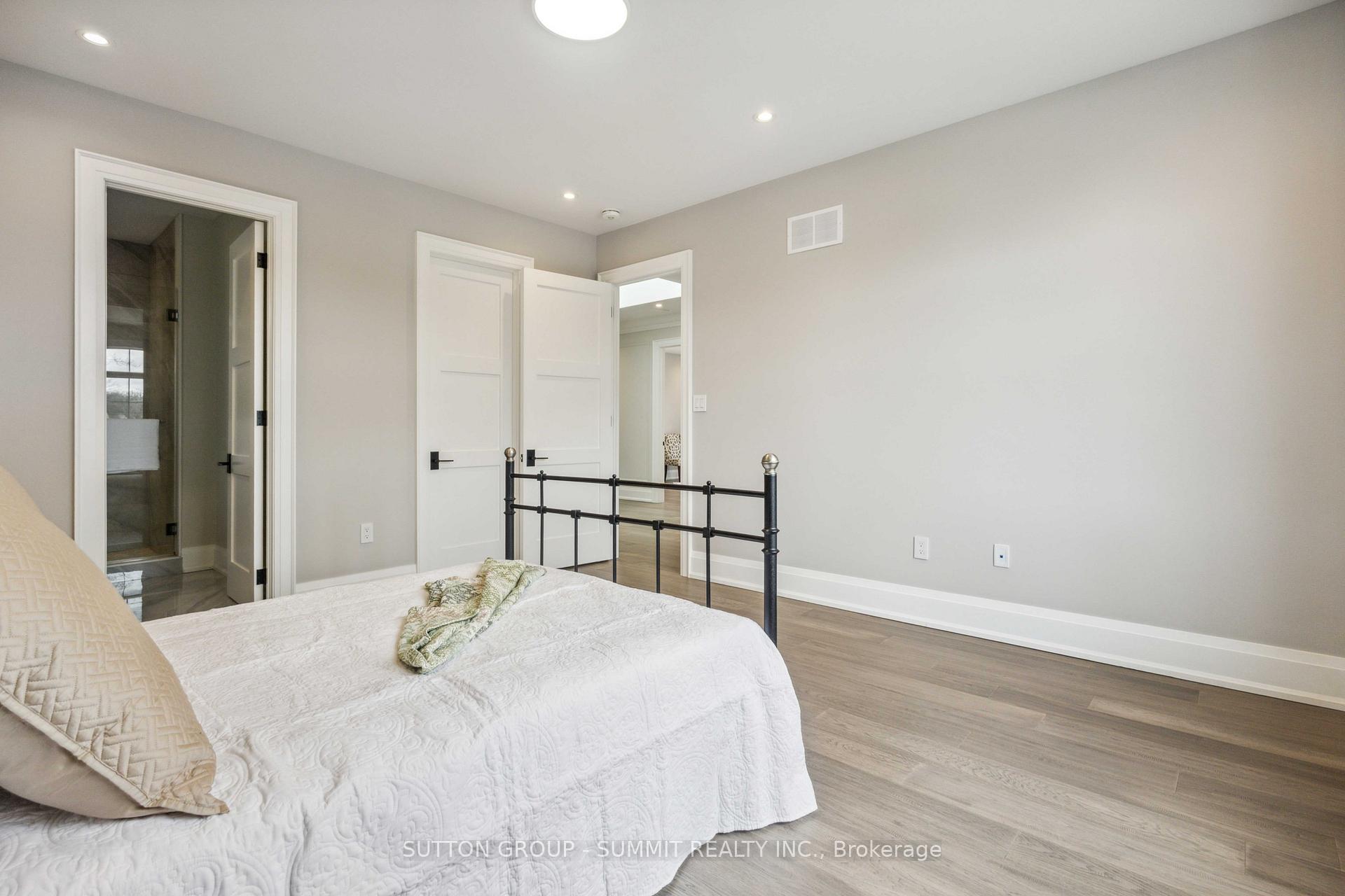 Photo 26 of 737 Hillview Crescent, Pickering, West Shore — HOMEH
