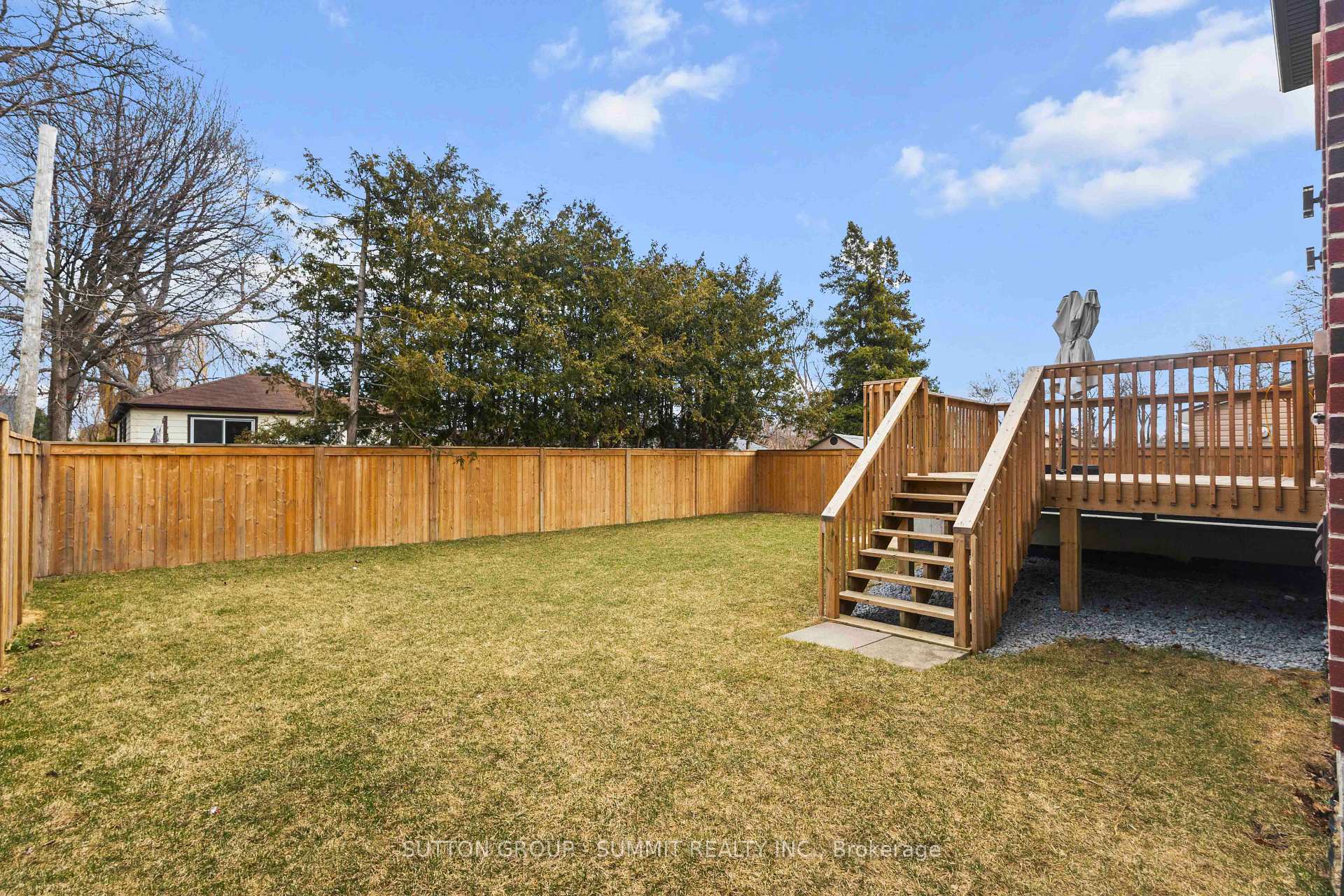 Photo 38 of 737 Hillview Crescent, Pickering, West Shore — HOMEH