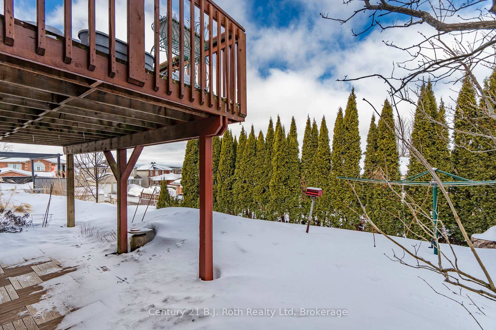 Photo 44 of 627 Wayne Crescent, Midland — HOMEH