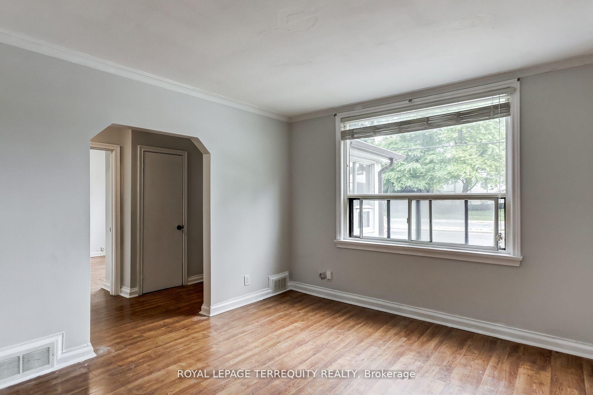 Photo 12 of 2563 Kingston Road, Scarborough, Cliffcrest — HOMEH