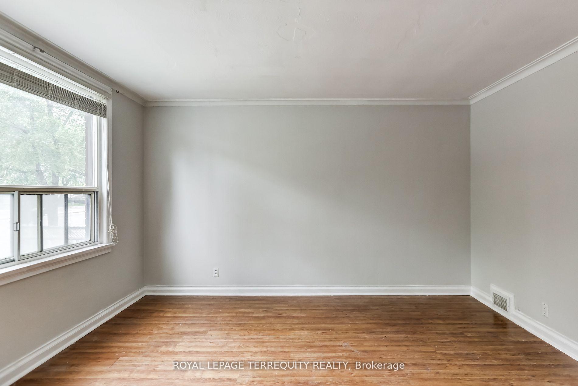 Photo 6 of 2563 Kingston Road, Scarborough, Cliffcrest — HOMEH