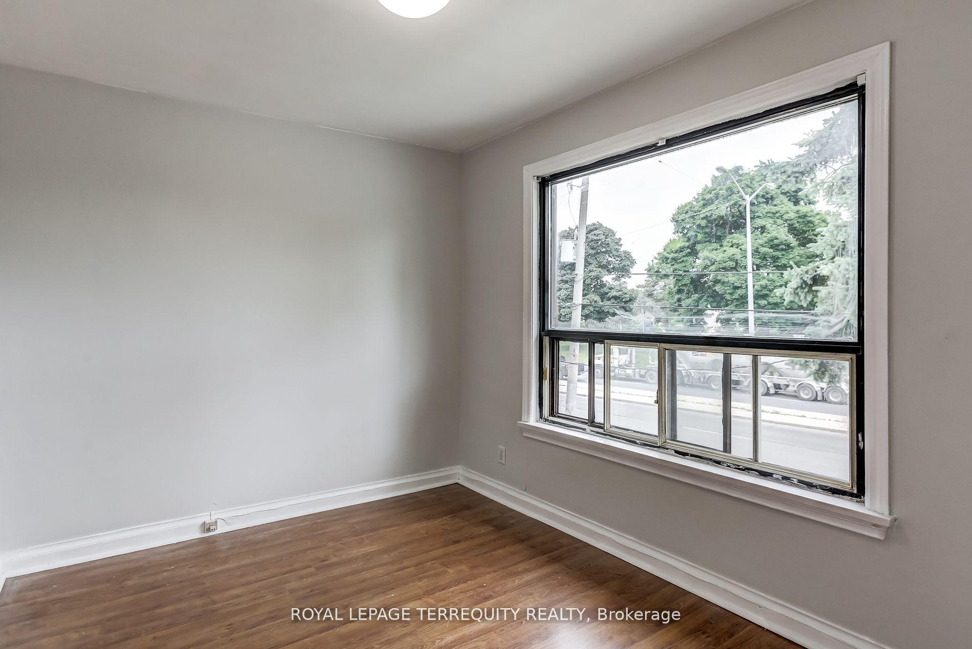 Photo 9 of 2563 Kingston Road, Scarborough, Cliffcrest — HOMEH