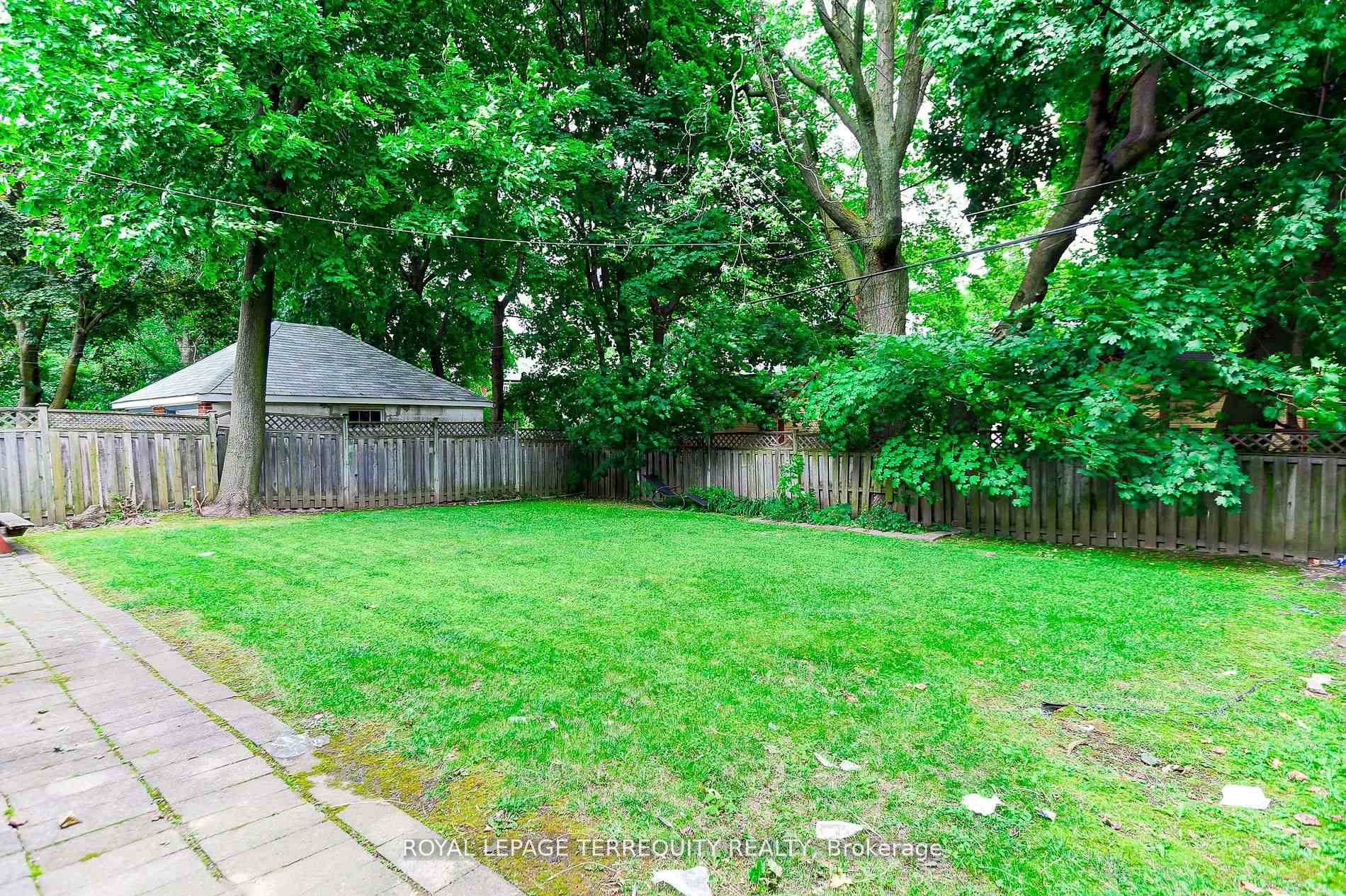 Photo 20 of 2563 Kingston Road, Scarborough, Cliffcrest — HOMEH