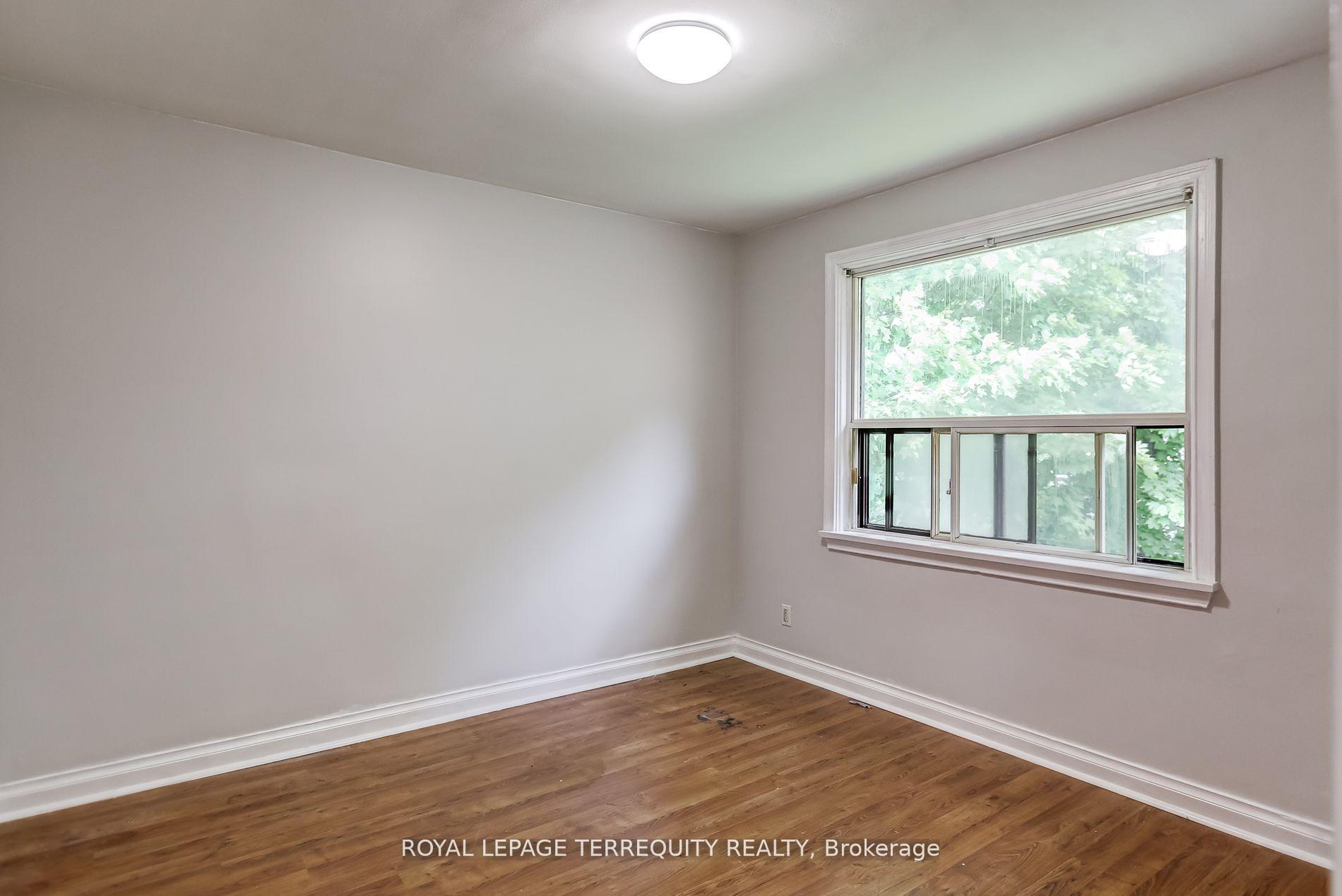 Photo 32 of 2563 Kingston Road, Scarborough, Cliffcrest — HOMEH