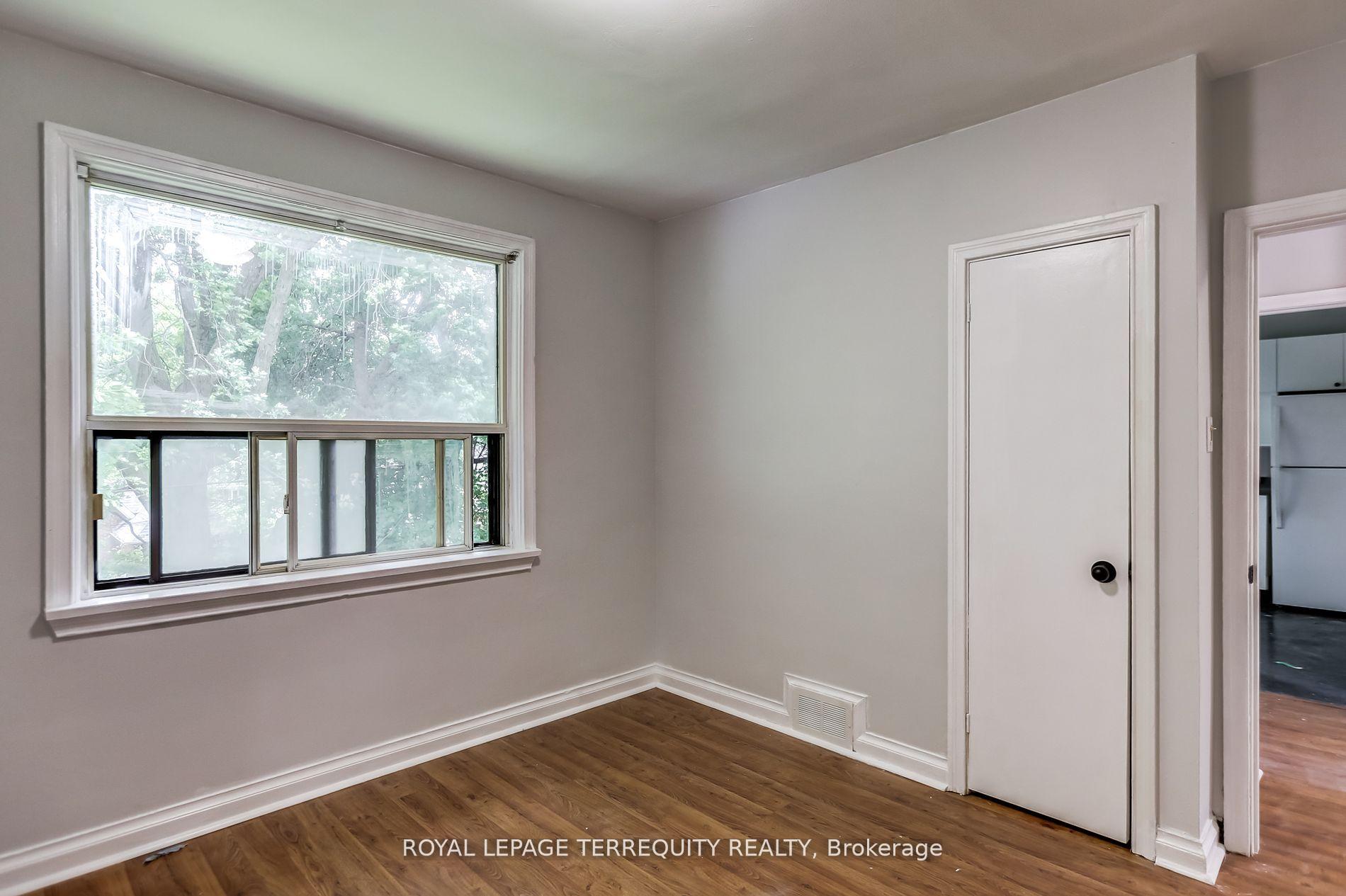 Photo 23 of 2563 Kingston Road, Scarborough, Cliffcrest — HOMEH