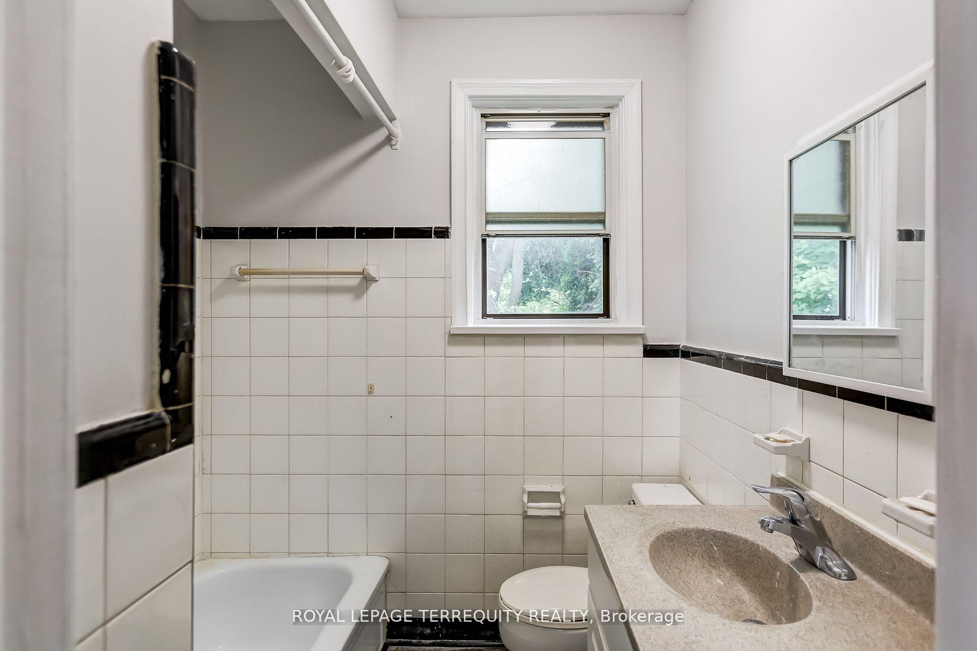 Photo 26 of 2563 Kingston Road, Scarborough, Cliffcrest — HOMEH