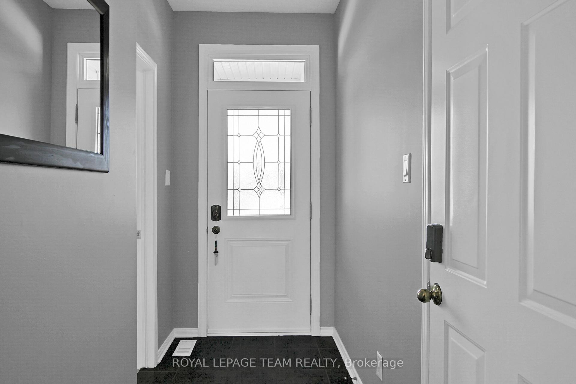 Photo 3 of 311 Upcountry Drive, Ottawa, Stittsville (South) — HOMEH