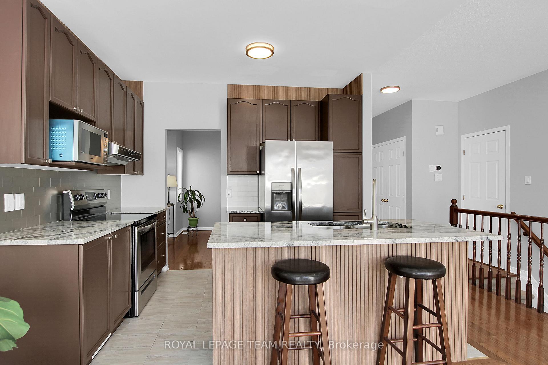 Photo 12 of 311 Upcountry Drive, Ottawa, Stittsville (South) — HOMEH