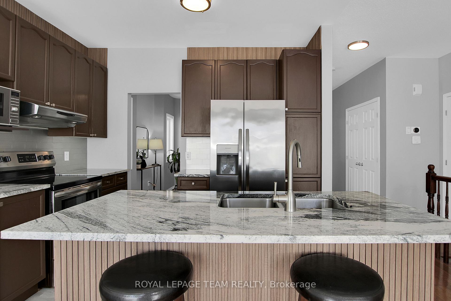Photo 15 of 311 Upcountry Drive, Ottawa, Stittsville (South) — HOMEH