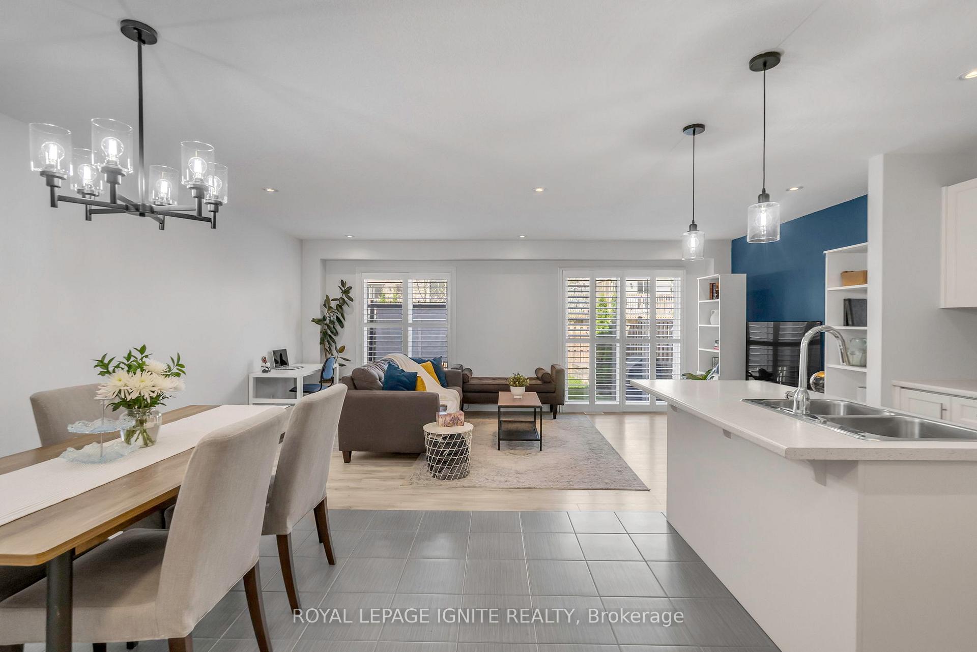 Photo 5 of 140 Templewood Drive, Kitchener — HOMEH