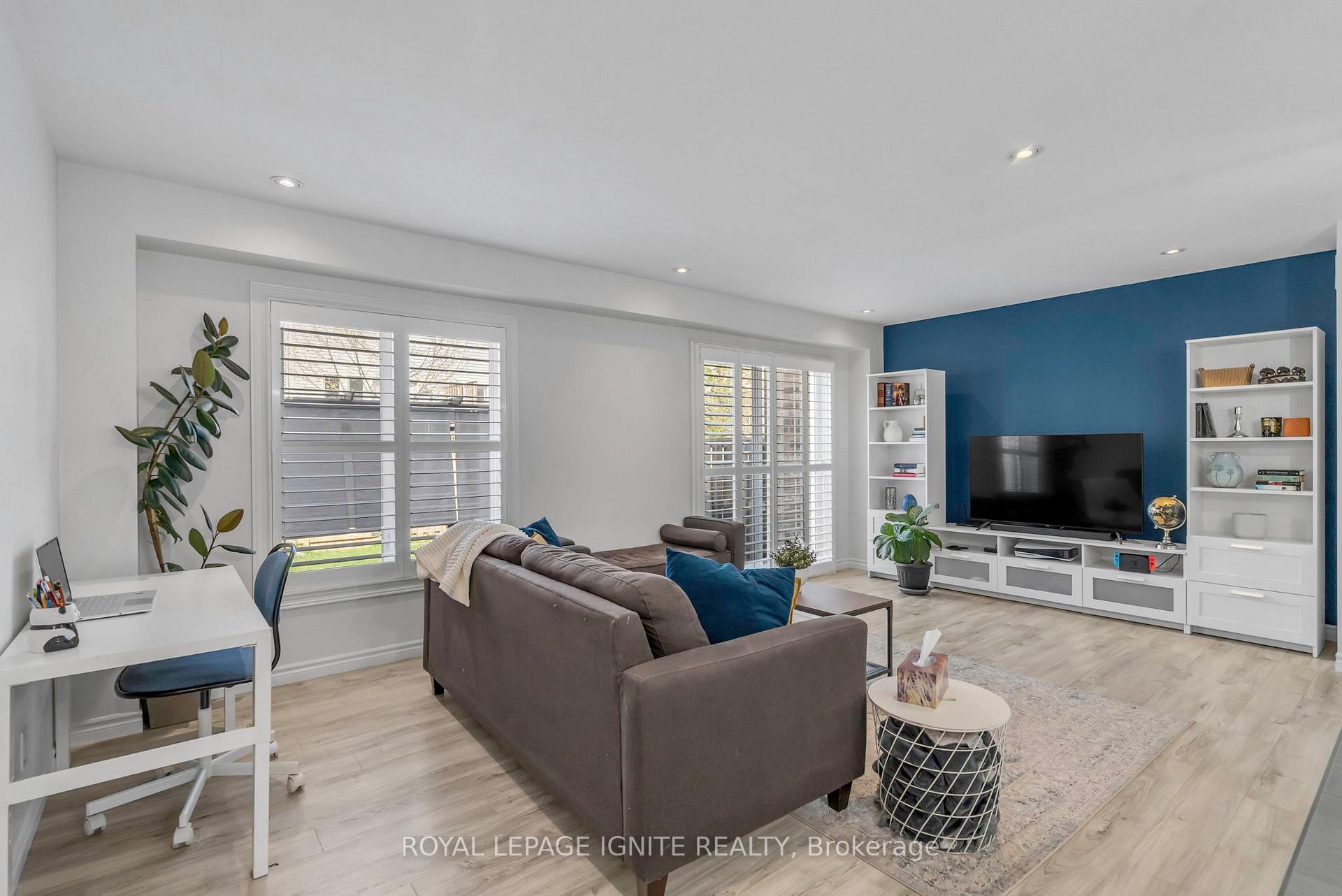 Photo 11 of 140 Templewood Drive, Kitchener — HOMEH