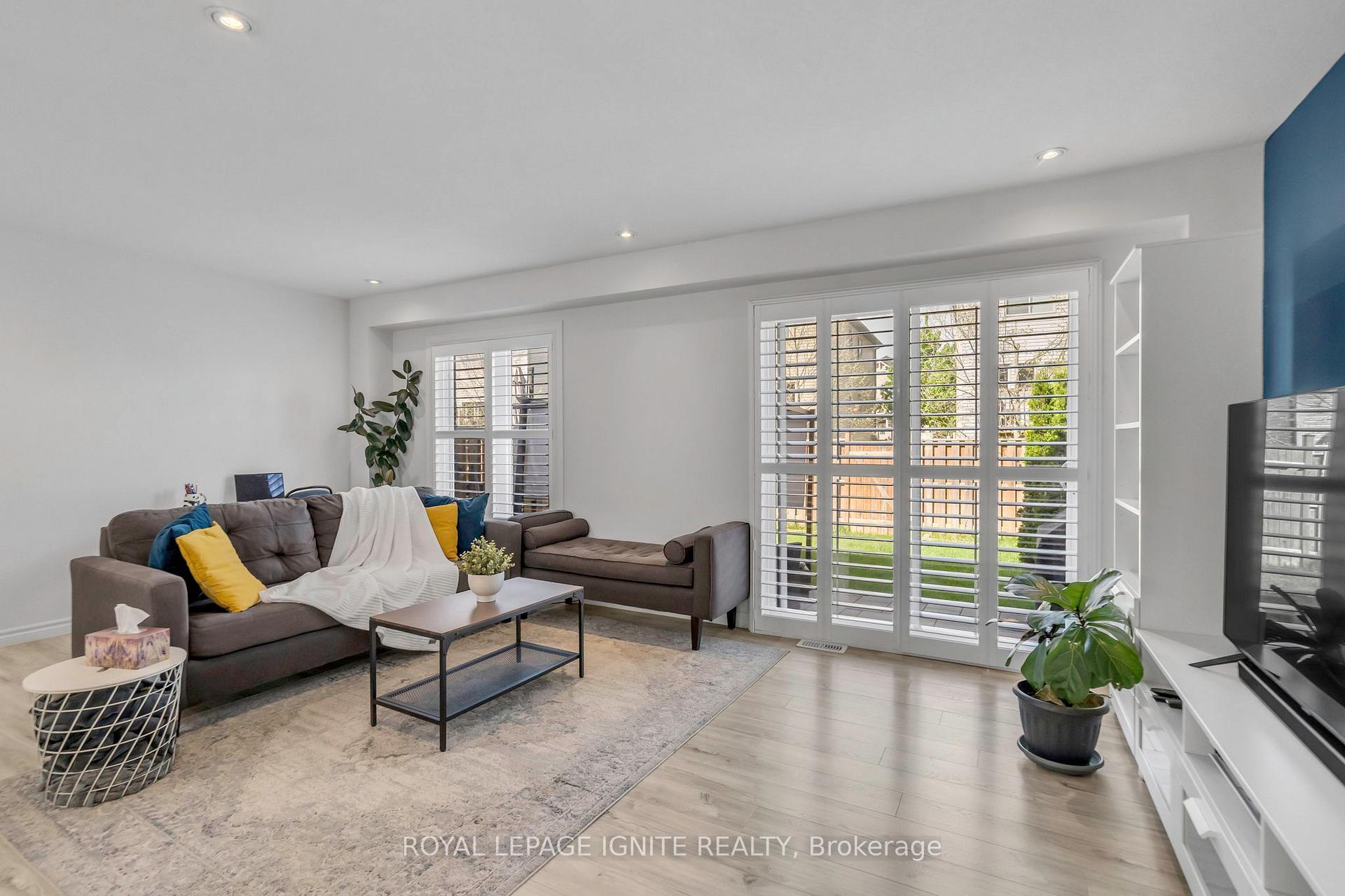 Photo 10 of 140 Templewood Drive, Kitchener — HOMEH