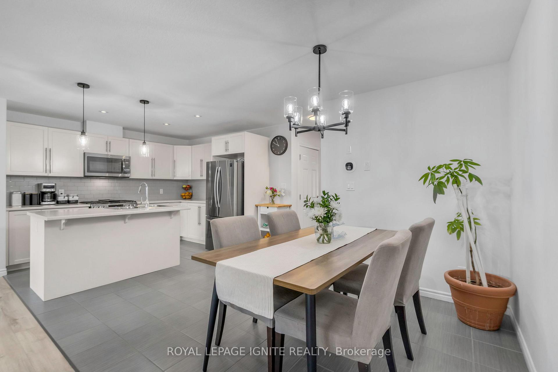 Photo 9 of 140 Templewood Drive, Kitchener — HOMEH