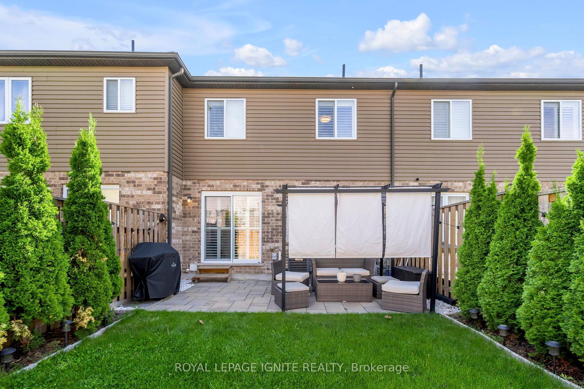 Photo 32 of 140 Templewood Drive, Kitchener — HOMEH