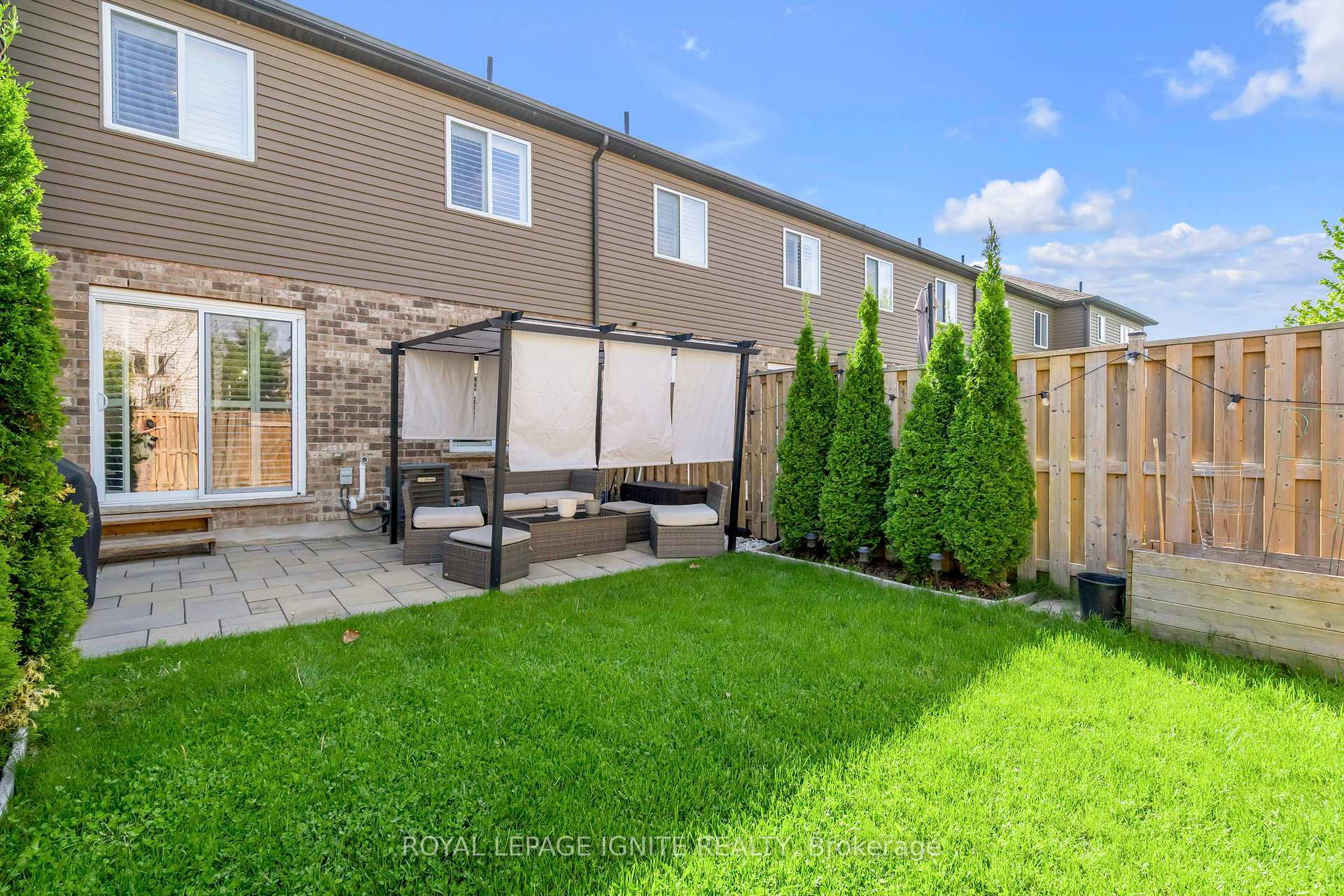Photo 42 of 140 Templewood Drive, Kitchener — HOMEH