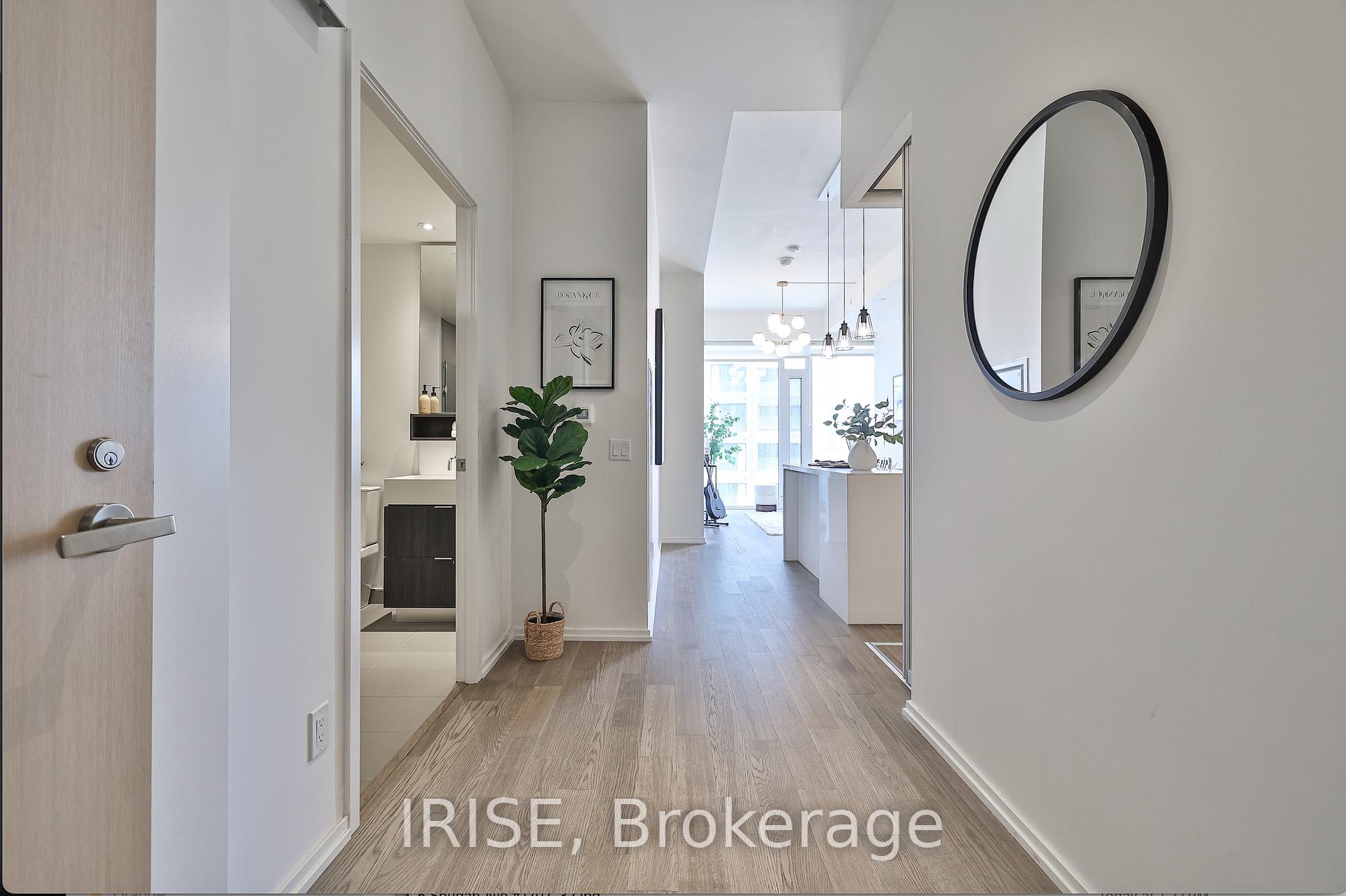 Photo 5 of Unit 1707, 5 Soudan Avenue, Toronto, Mount Pleasant West — HOMEH