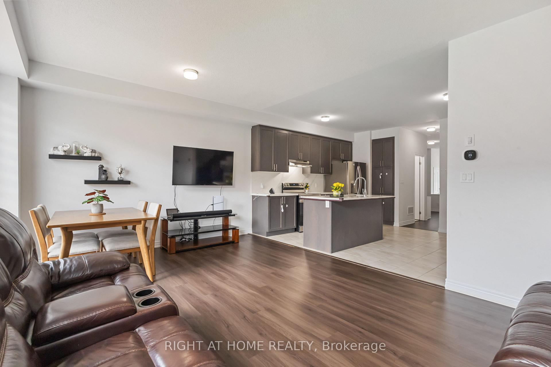Photo 6 of 2020 Cameron Lott Crescent, Oshawa, Kedron — HOMEH